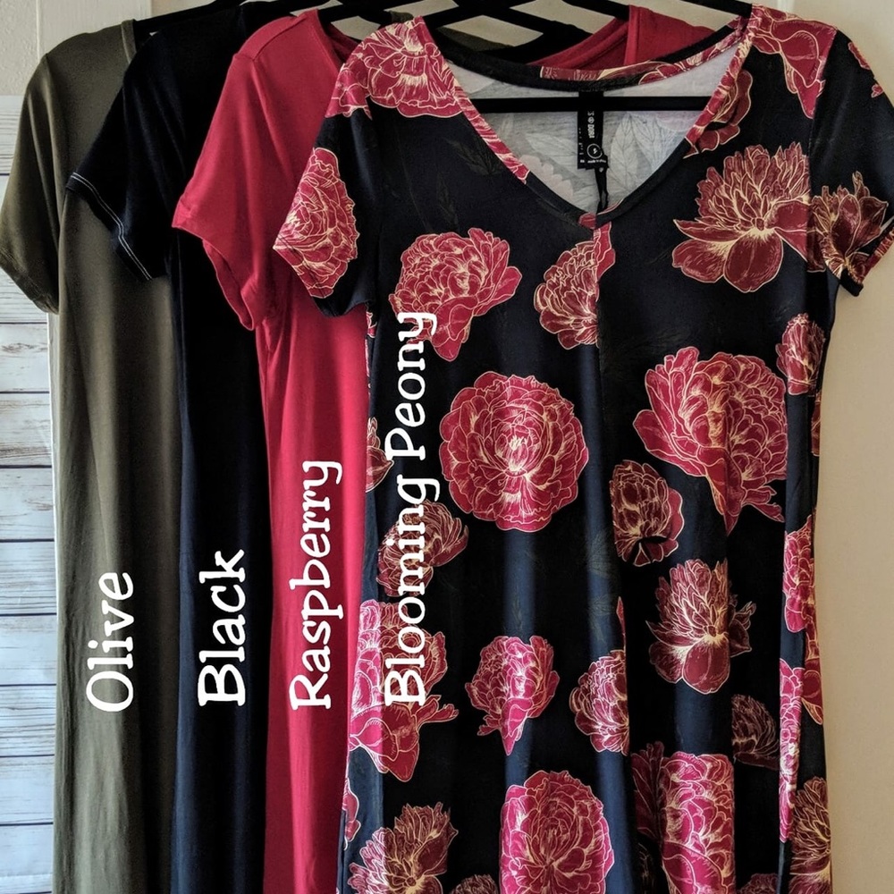🅲🅾🅼🅸🅽🅶 🆂🅾🅾🅽 AGNES & DORA HI-LOW DRESS